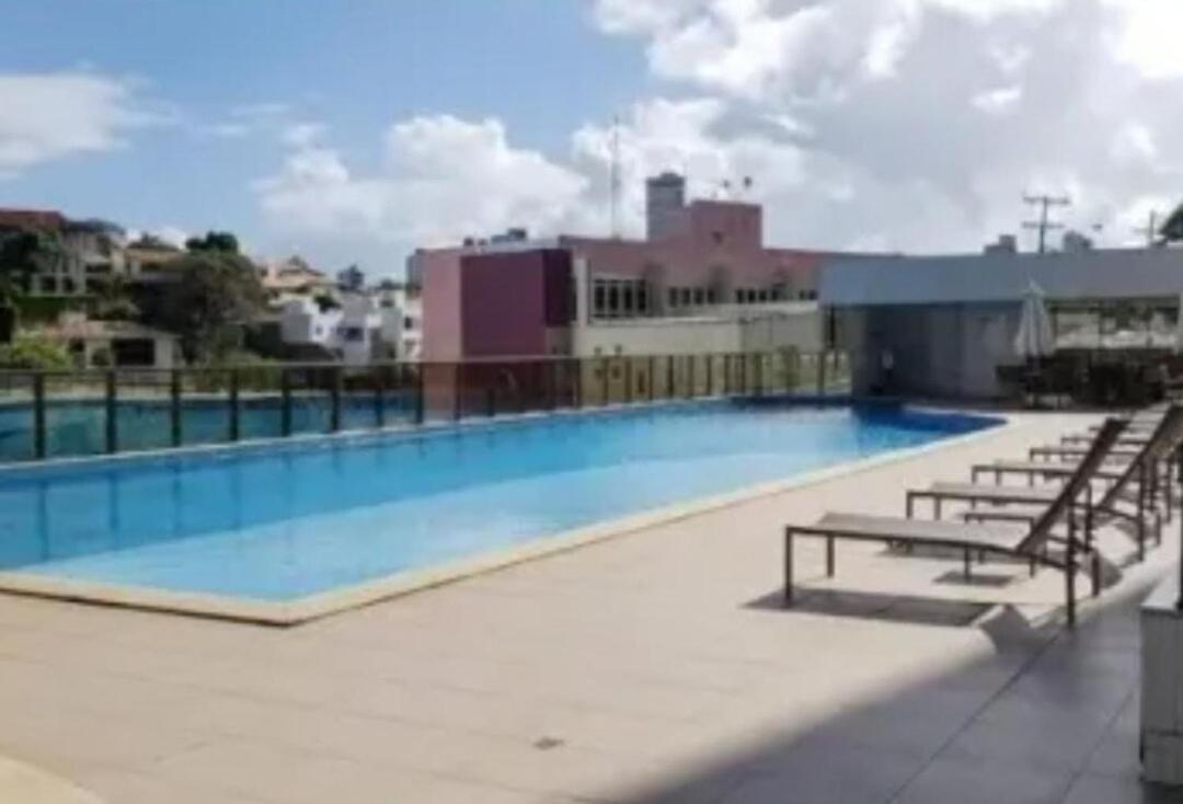 Apartamento 15 Metros Do Carnaval, Em Ondina, Perto Da